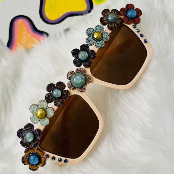 Flower Power Sunglasses by Drip Creations main image 9